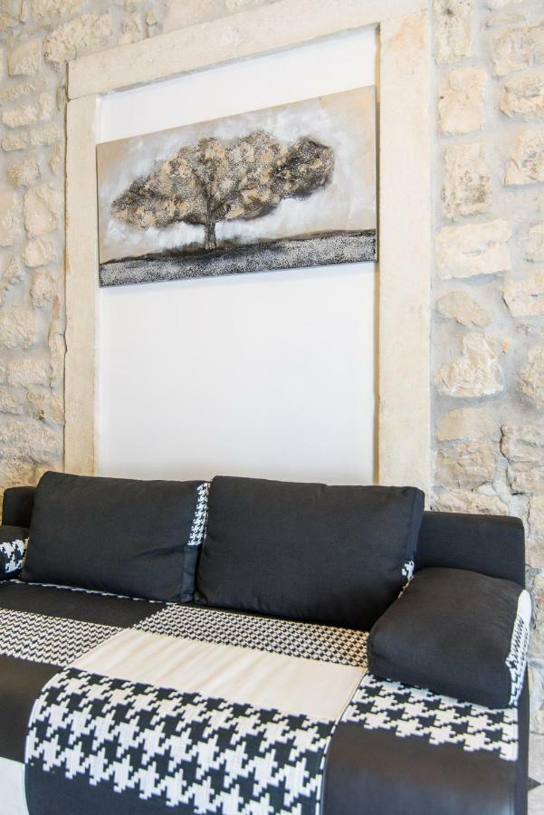 Studio Apartman Rea Trogir Exteriör bild
