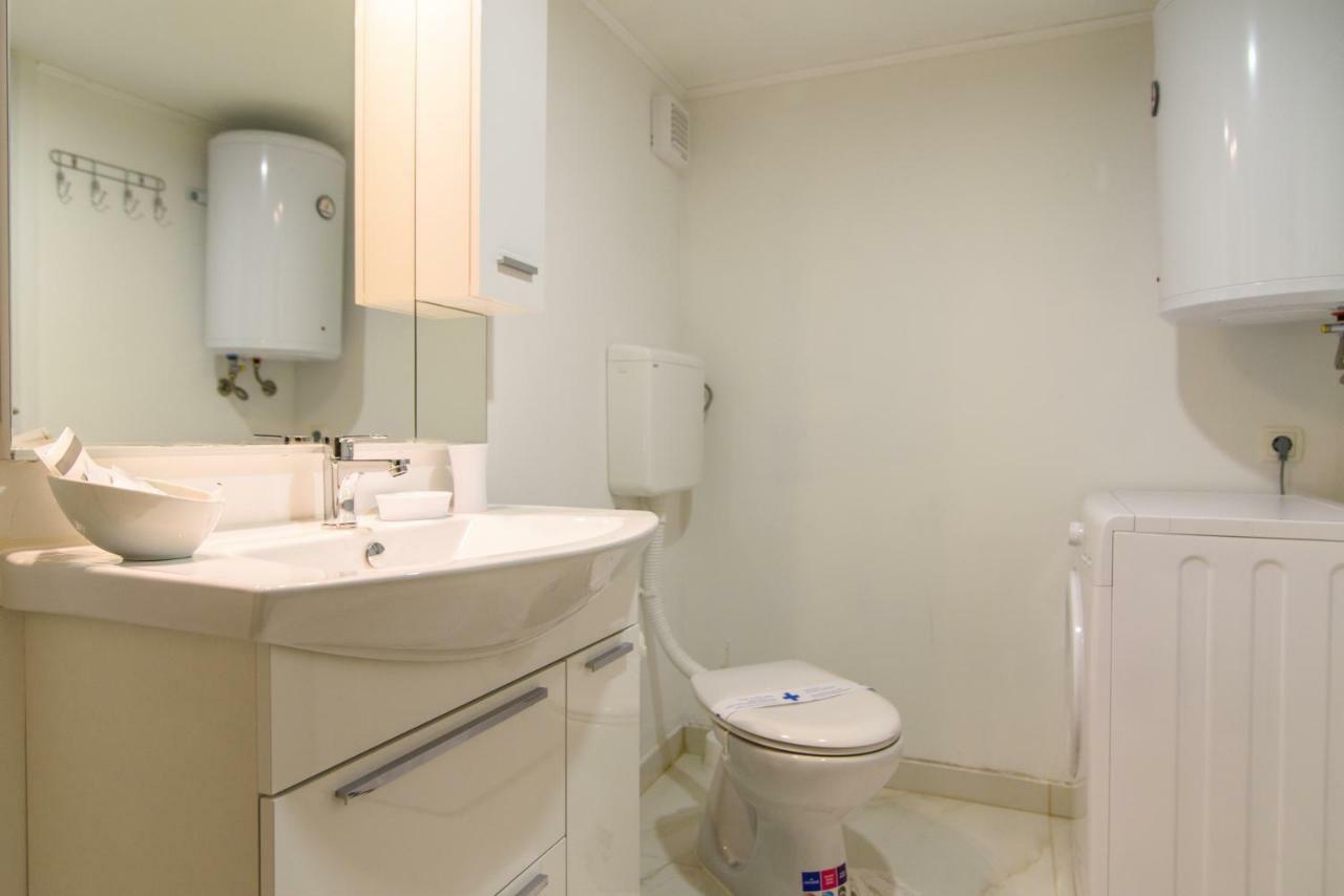 Studio Apartman Rea Trogir Exteriör bild