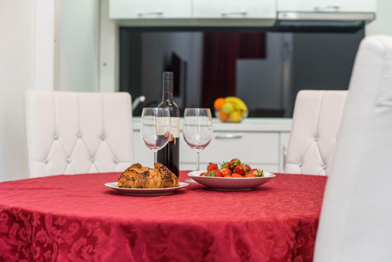 Studio Apartman Rea Trogir Exteriör bild